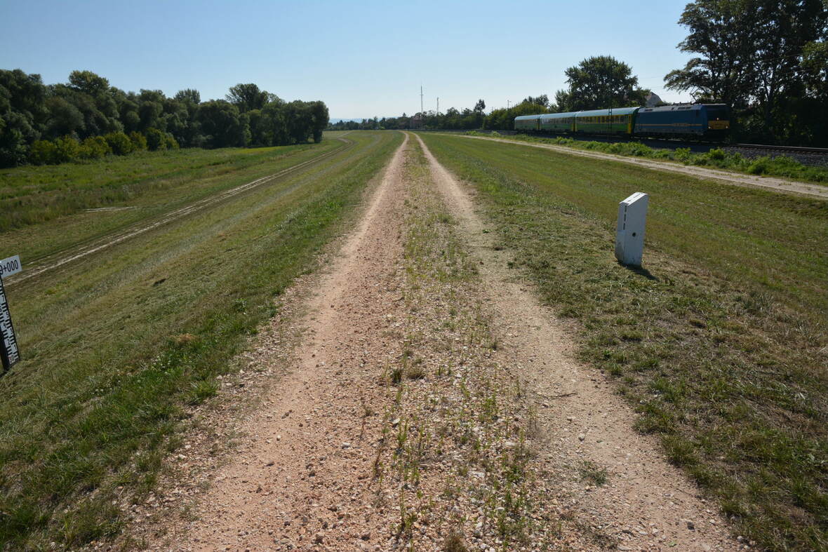 2017.08.30._36100 k Komárom Almásfüzitő töltés 9+000.JPG