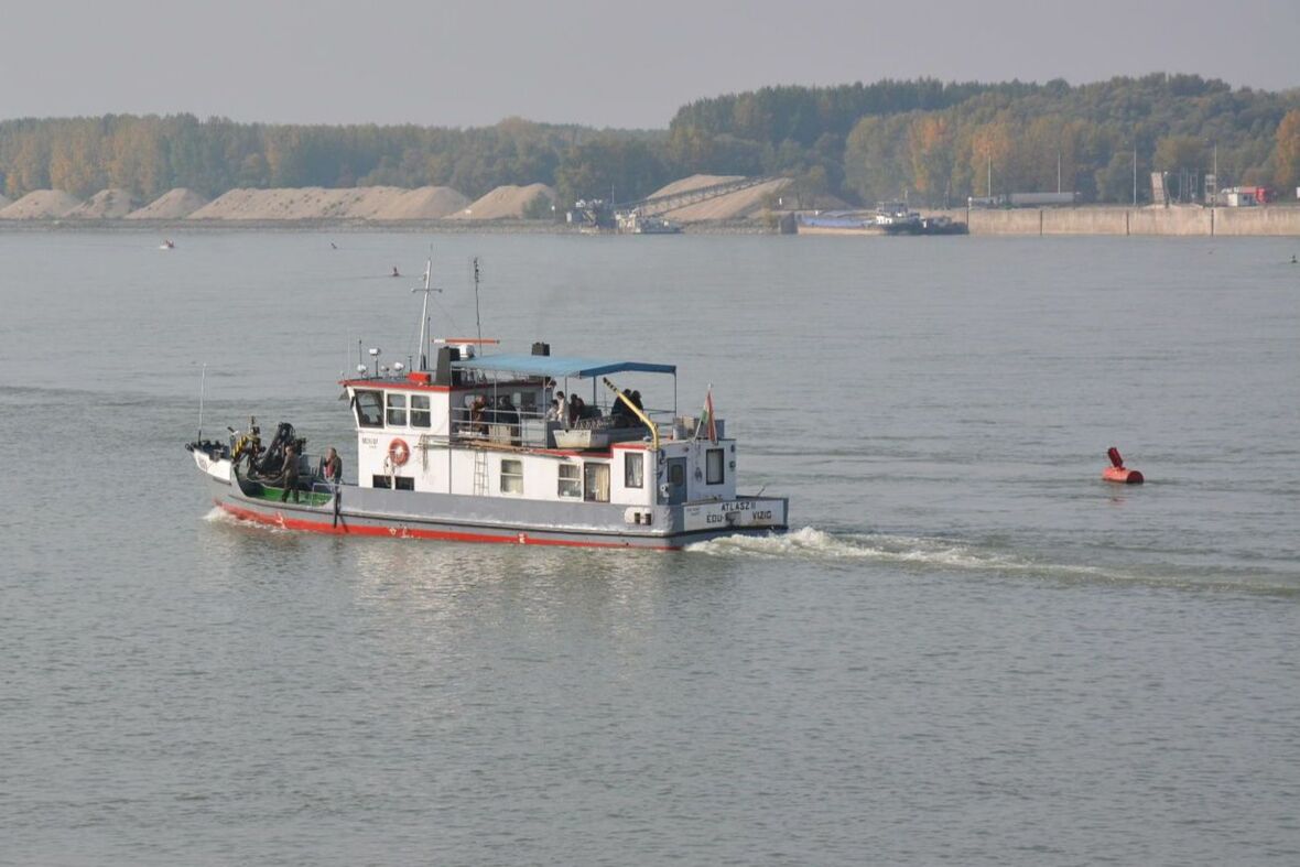 Hajózás és medermérés